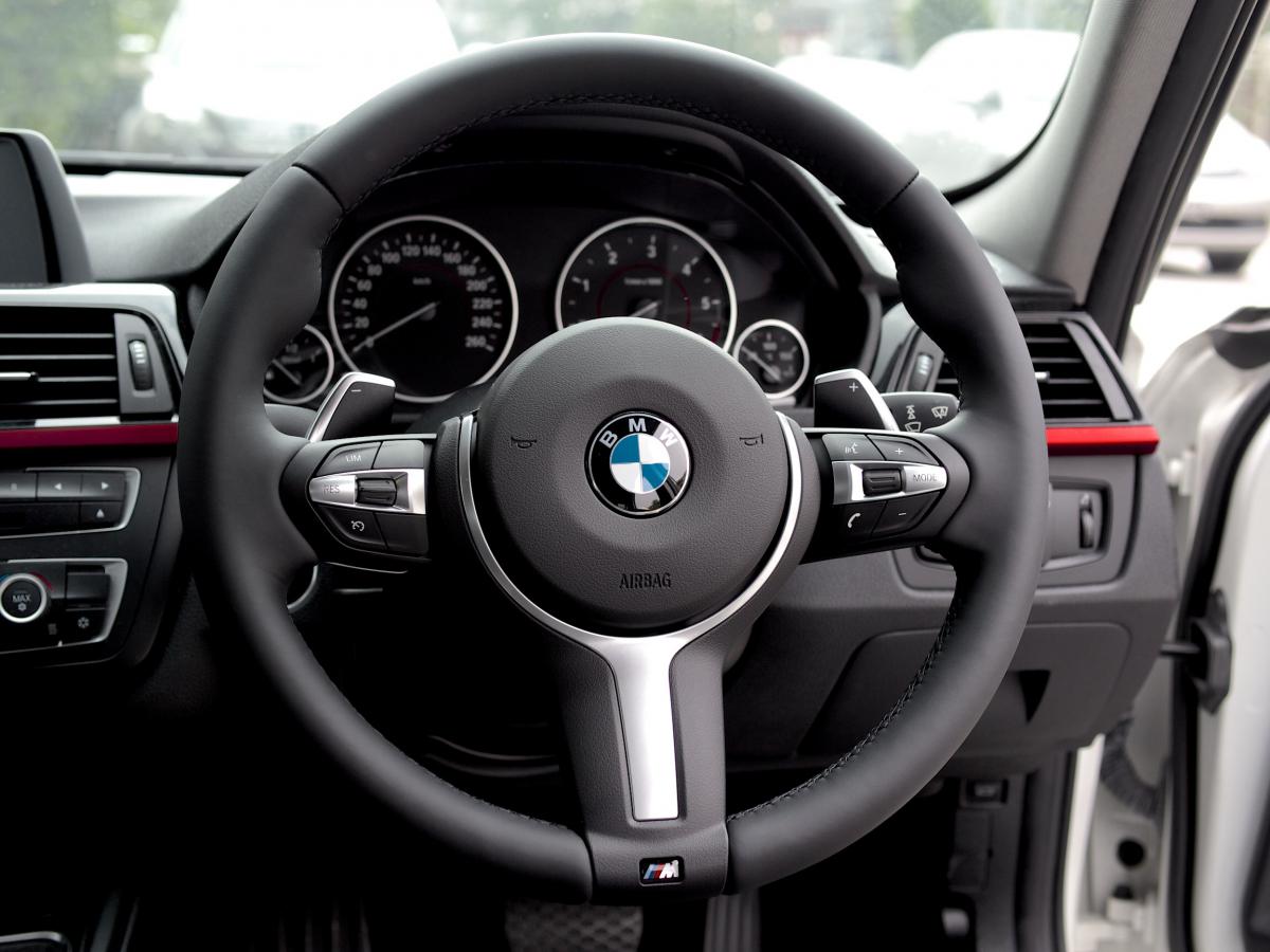 Steering Wheel Paddle Shifters For BMW M Sport F Series - RevlantaSteering Wheel Paddle Shifters For BMW M Sport F SeriesRevlantaRevlantaThin paddleSteering Wheel Paddle Shifters For BMW M Sport F SeriesBMW F Series 1/2/3/4/M2/M3/M4X1/X2/X3/X4/X5/X6